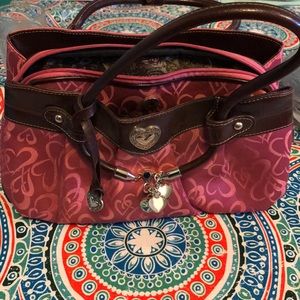 Pink hearts 3 compartment purse zipper & magnetic